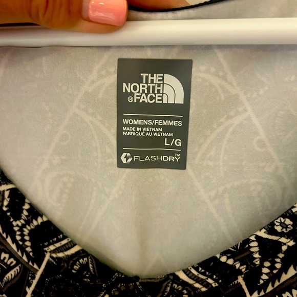 The North Face Activewear dress, Black/White/Grey, Size L, NEW, without tags - Picture 3 of 6
